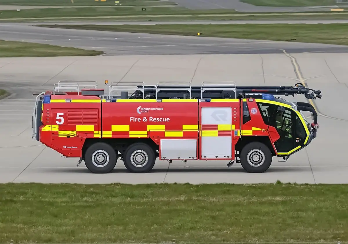 Fire trucks would likely be dispatched to an aircraft that has aborted a takeoff.