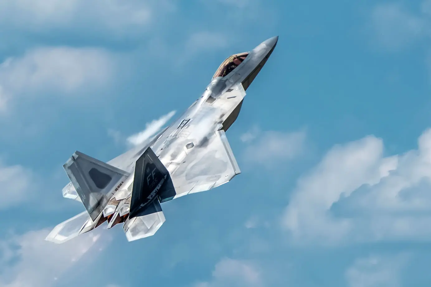 Does the US Navy Have the F-22 Raptor?